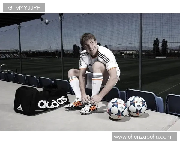 足球明星球员时尚服装解析与潮流趋势探讨